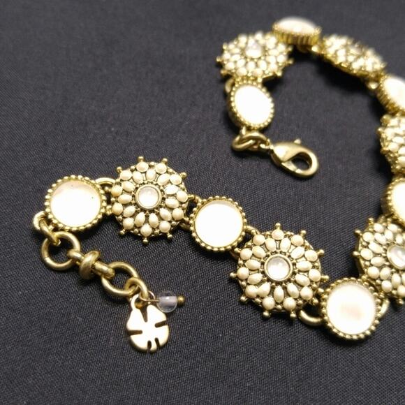 Lucky Brand Gold Tone Bracelet Mother of Pearl Flowers Vintage Boho 7.75" - Picture 6 of 7